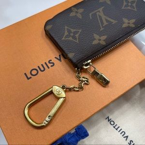 AUTHENTIC Louis Vuitton Key Pouch